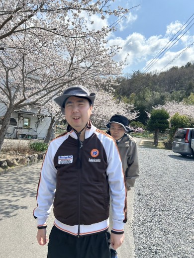 ②