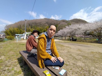 ③