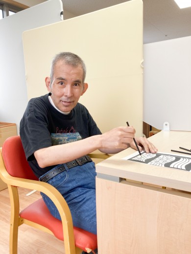 ③